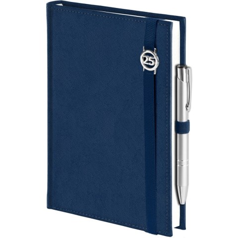 Kalendarz A4 tygodniowy Cross granatowy z gumką/ażurową datówką papier kremowy 204A4TRK Wokół Nas Kalendarz A4 tygodniowy Cross granatowy z gumką/ażurową datówką papier kremowy 204A4TRK Wokół Nas