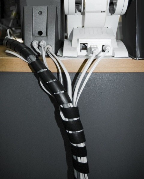 Osłona maskująca na kable MCTV-687S (20.4*22mm) 3m srebna spirala Osłona maskująca na kable MCTV-687S (20.4*22mm) 3m srebna spirala