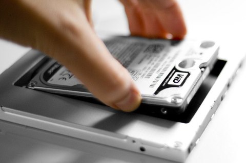Ramka montażowa SSD/HDD do napędu CD/DVD/Blu-ray, SATA na SATA III, 9.5mm Ramka montażowa SSD/HDD do napędu CD/DVD/Blu-ray, SATA na SATA III, 9.5mm