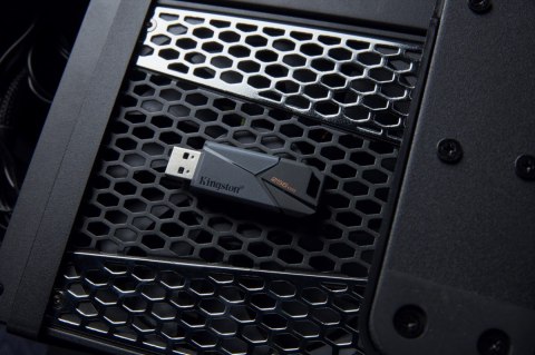 Pendrive Data Traveler Exodia Onyx 128GB USB3.2 Gen1 Pendrive Data Traveler Exodia Onyx 128GB USB3.2 Gen1